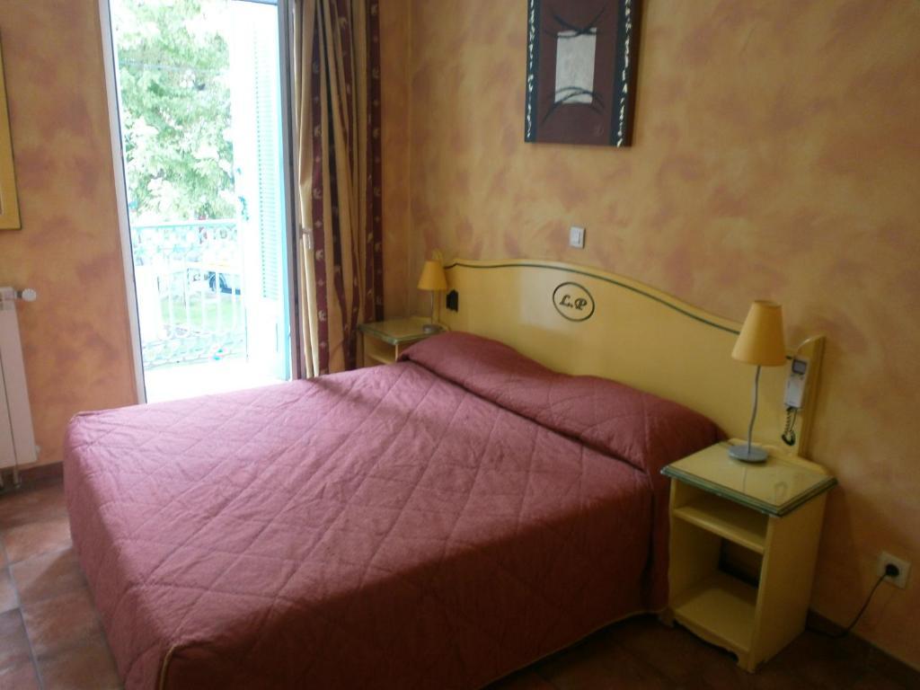 Little Palace Toulon Bagian luar foto